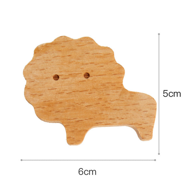Väggkrok i trä formad som ett lejon, 5 × 6 cm